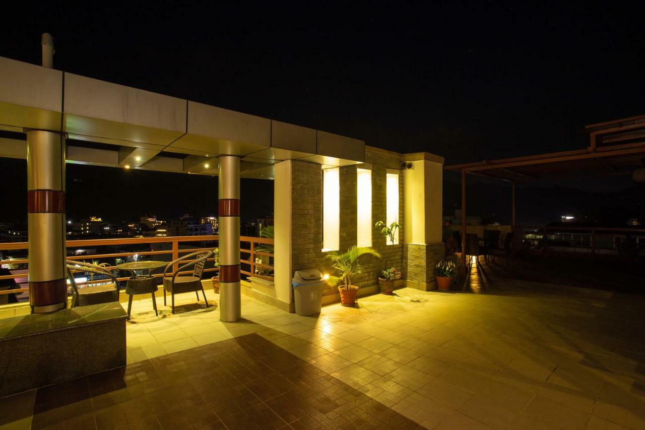 פוקהרה Hotel Lake Paradise מראה חיצוני תמונה