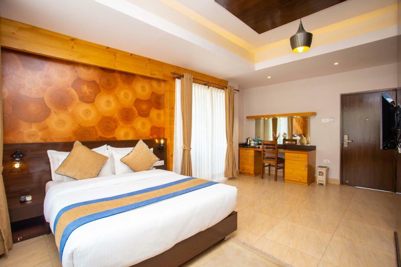 פוקהרה Hotel Lake Paradise מראה חיצוני תמונה